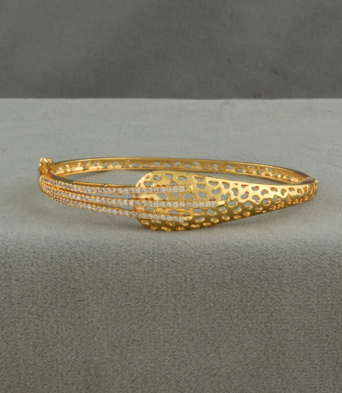 Gold Plated Lattice Cutout AD Flexible Bracelet