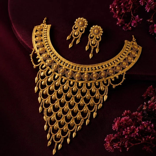 Why Statement Necklaces Are Making a Comeback?