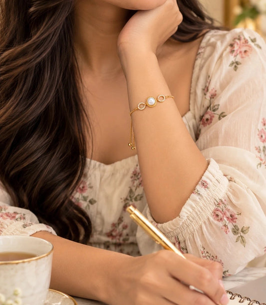 Gold Plated Center Pearl Bolo Bracelet