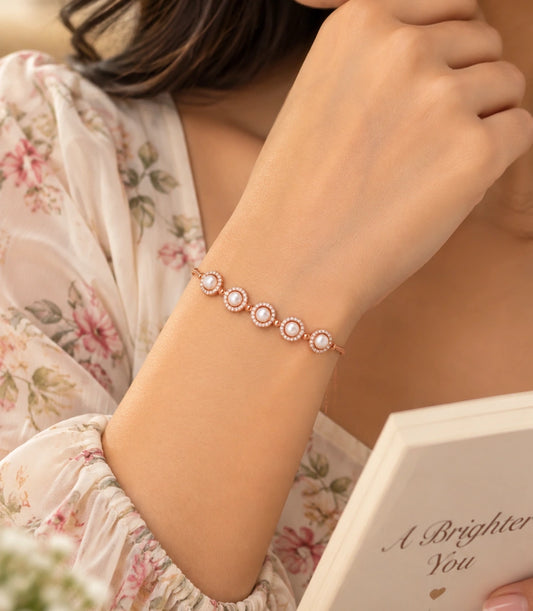 Rose Gold Plated Oval Pearl Bolo Bracelet