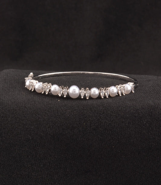 Rhodium Plated Pearl & Sparkling AD Flexible Bracelet