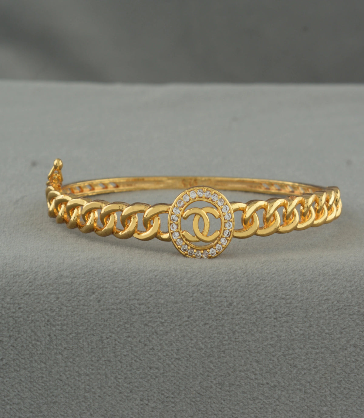 Gold Plated Interlocking Curb Chain AD Flexible Bracelet