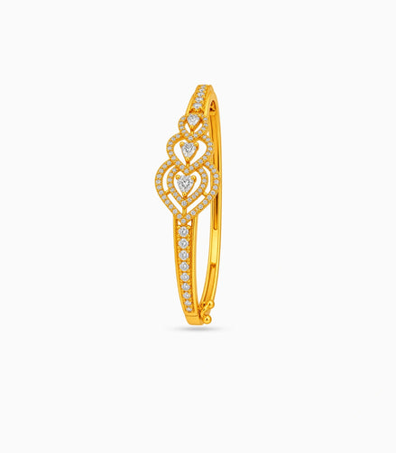 Gold Plated Tiered Scalloped AD Flexible Bracelet