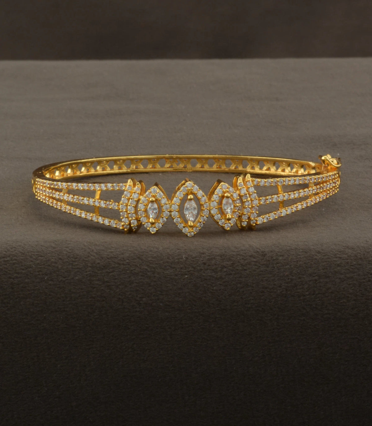 Gold Plated Eye Link Marquise AD Flexible Bracelet
