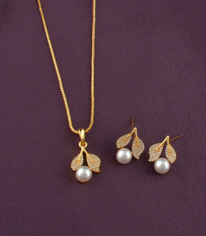 Gold Plated Delicate Pearl CZ Chain Pendant Set