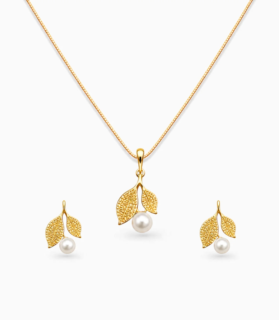 Gold Plated Delicate Pearl CZ  Necklace Set