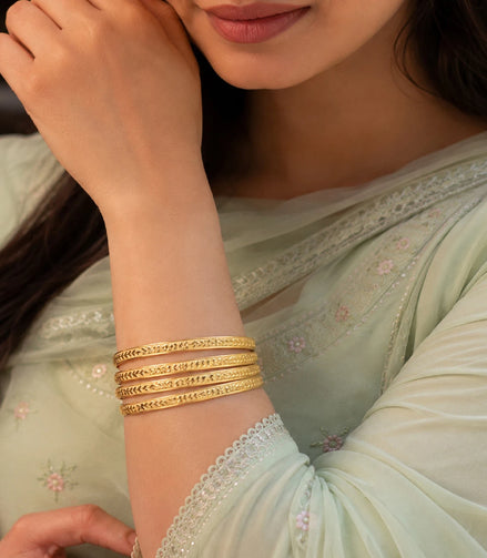 Gold Plated Regular Use Bangles Set For Women