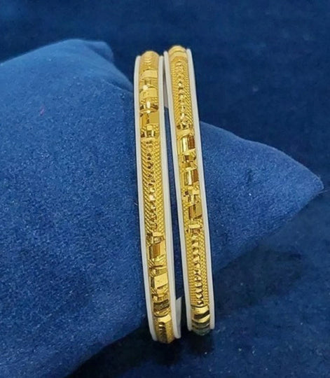 Gold Plated Designed White Pola Bangle Set