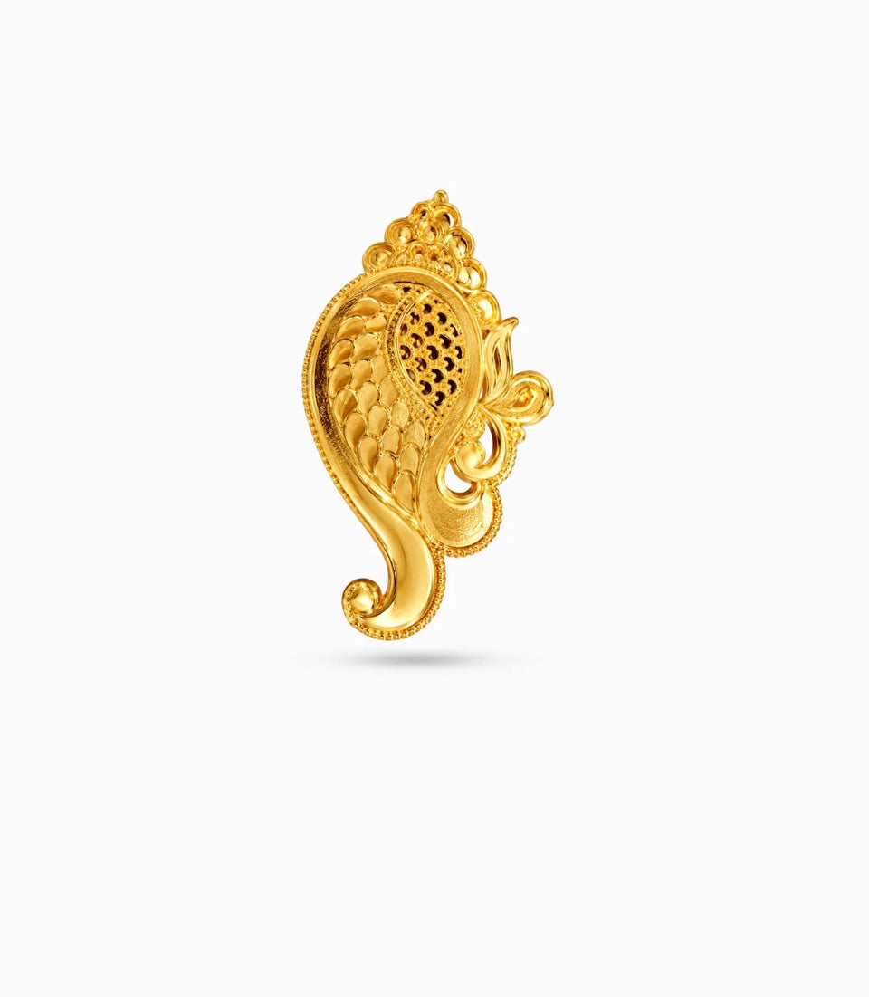 Gold Plated Festive Sankh Motif Unisex Brooch