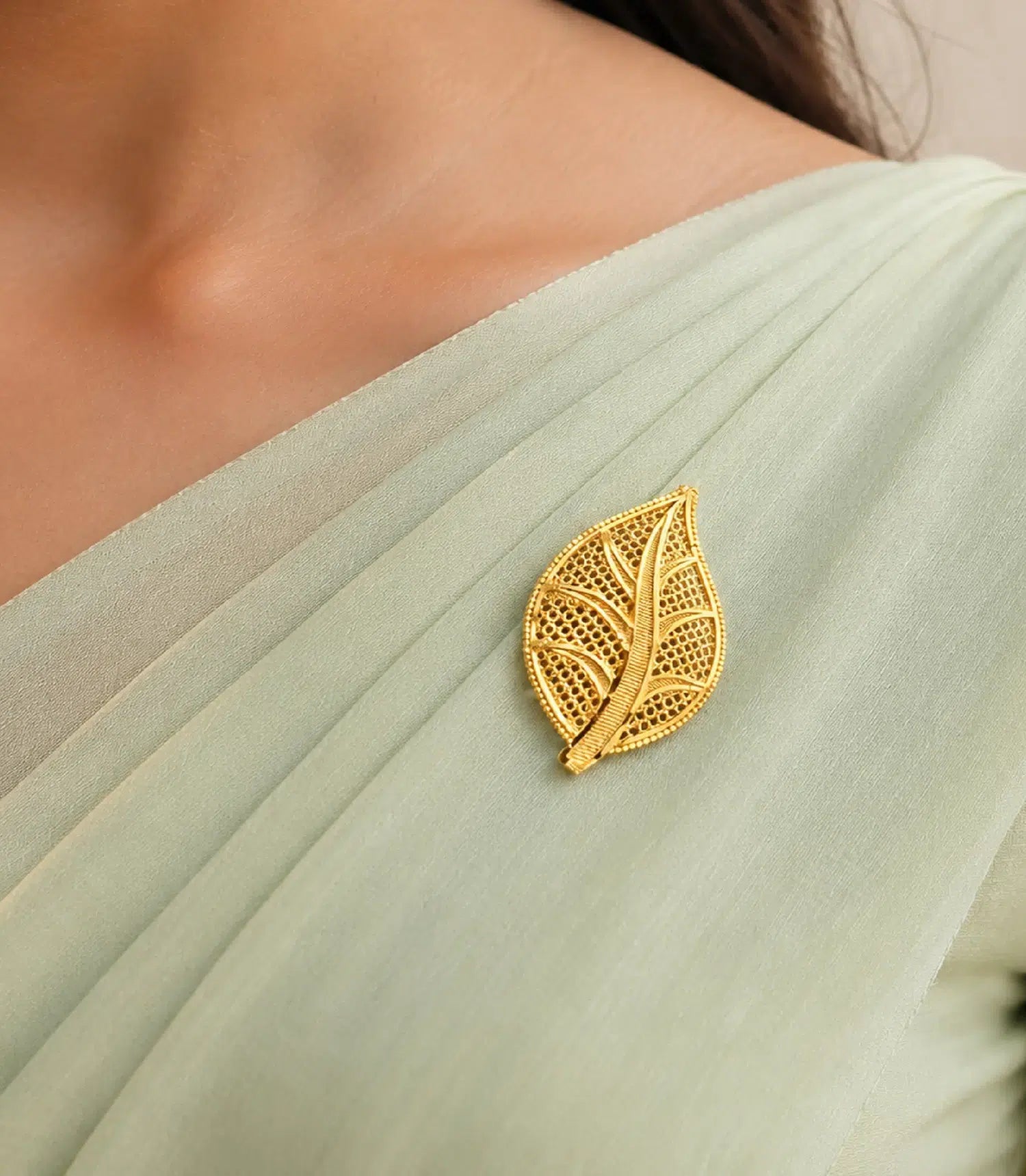 Gold Plated Leaf Motif Unisex Brooch