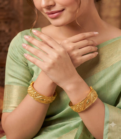 Gold Plated Traditional Bangle Set