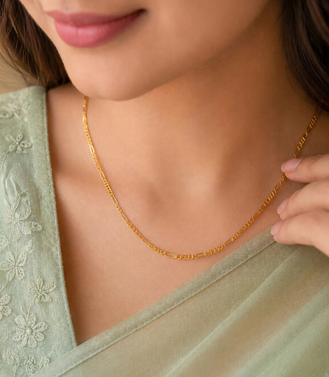classic gold plated figaro chain on woman DCN159