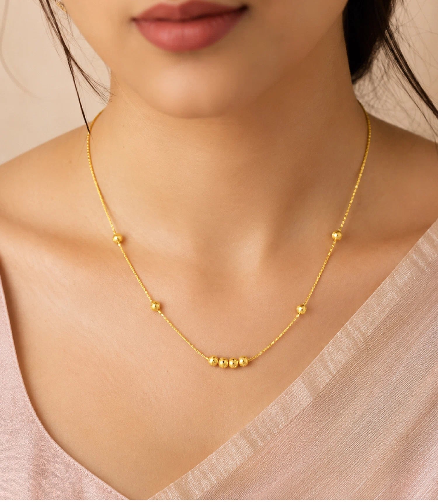Woman wear Gold Plated Delicate Beaded Chain Necklace DCN4291