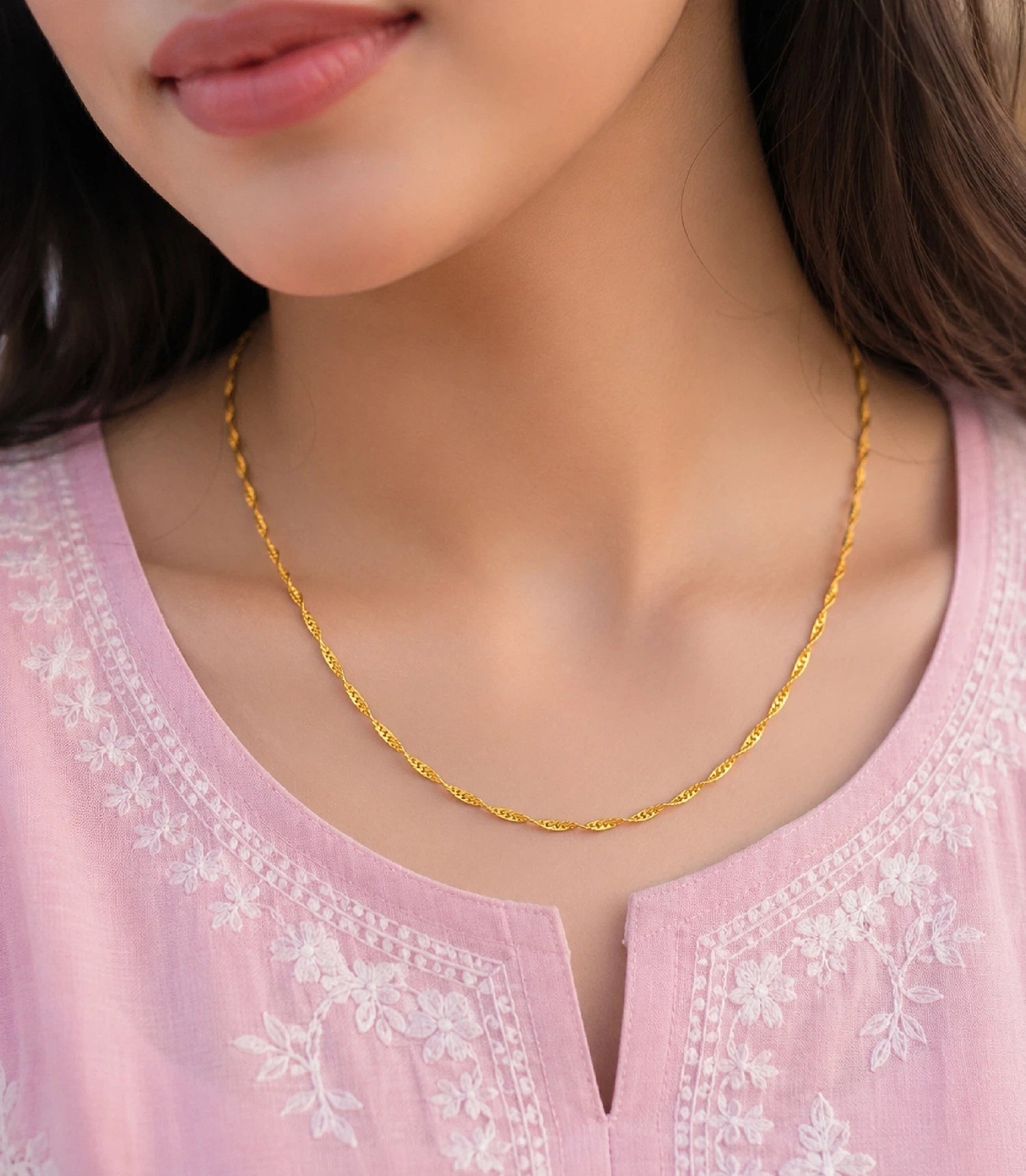 Woman Wearing Gold Plated Twisted Rope Chain Necklace DCN4961