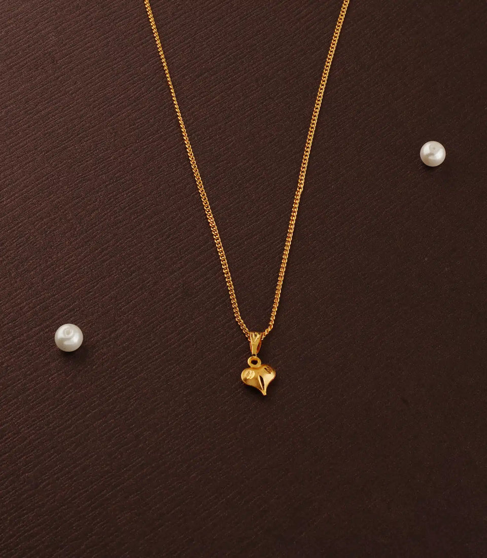 Gold Plated Lightweight Chain & Pendant