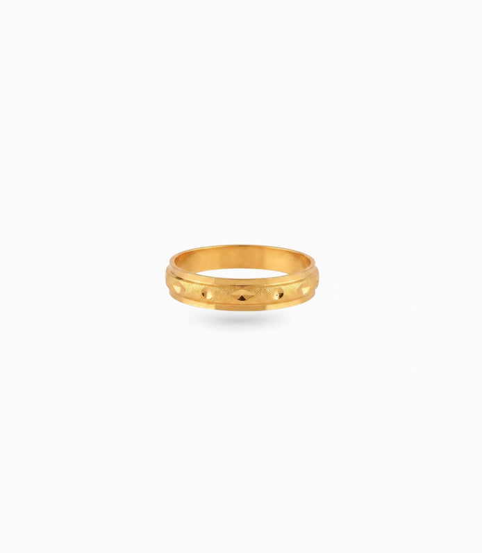 Gold Plated Party Wide Glossy Designed Finger Ring
