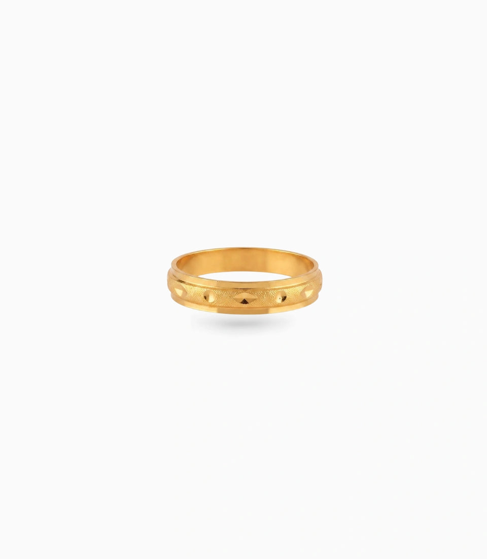Gold Plated Party Wide Glossy Designed Finger Ring