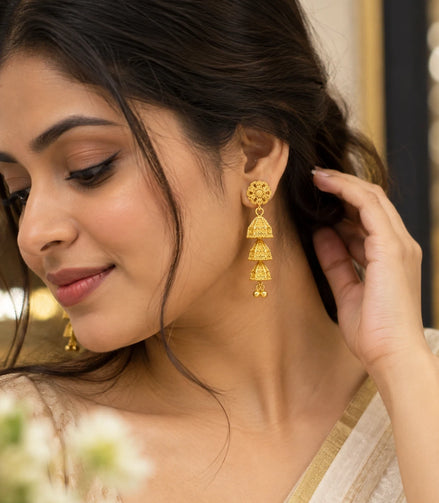 Gold Plated Pretty Jhumka Earrings