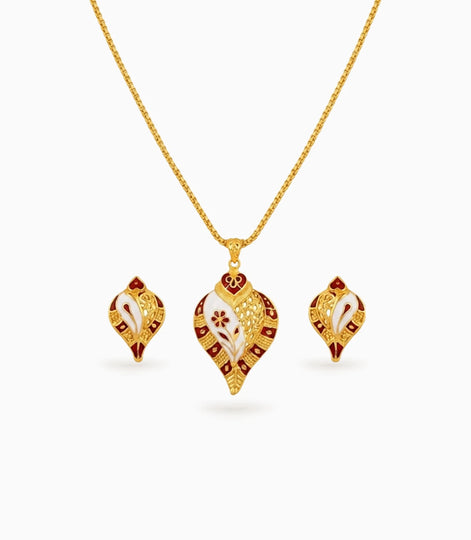 Gold Plated Enamel Sankh Motif Chain Pendant Set