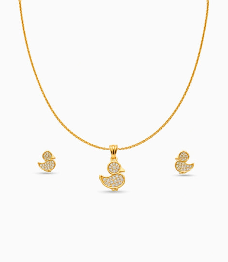 Gold Plated Delicate Duck AD Chain Pendant Set
