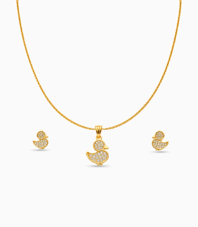 Gold Plated Delicate Duck AD Chain Pendant Set
