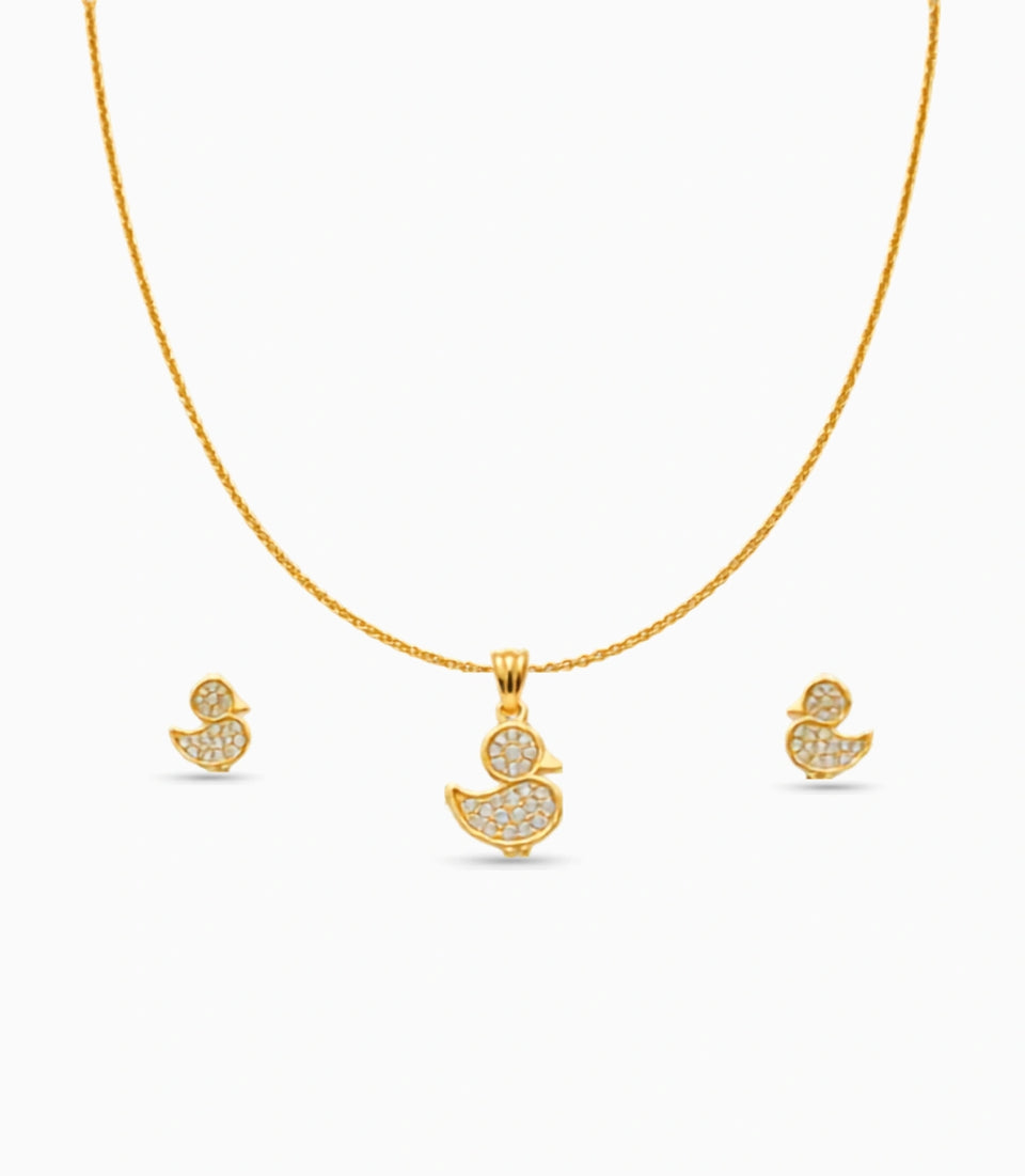 Gold Plated Delicate Duck AD Chain Pendant Set