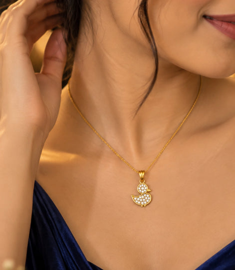 Gold Plated Delicate Duck AD Chain Pendant Set