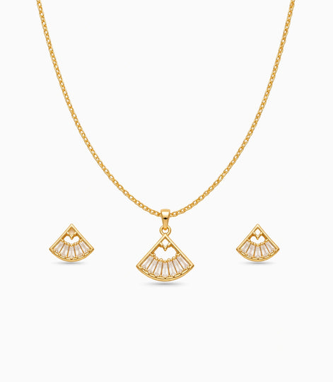 Gold Plated Delicate Sunburst Fan AD Chain Pendant Set