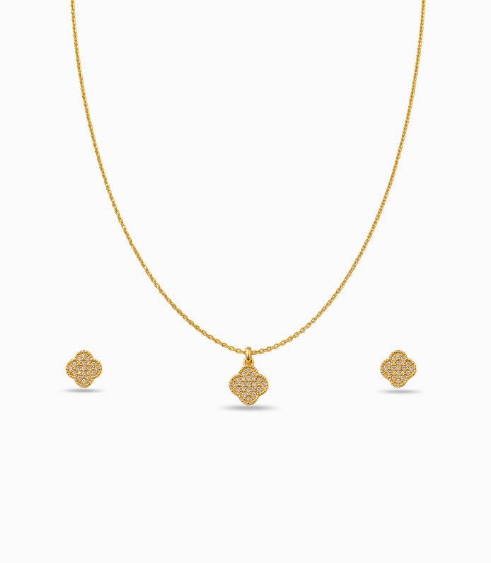Gold Plated Delicate Filigree AD Chain Pendant Set