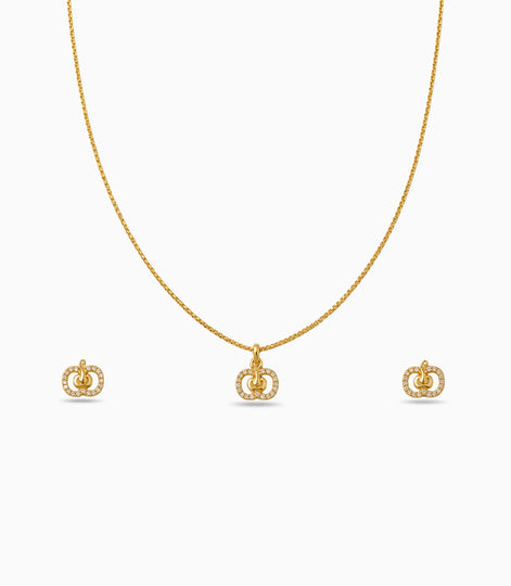 Gold Plated Delicate Apple AD Chain Pendant Set