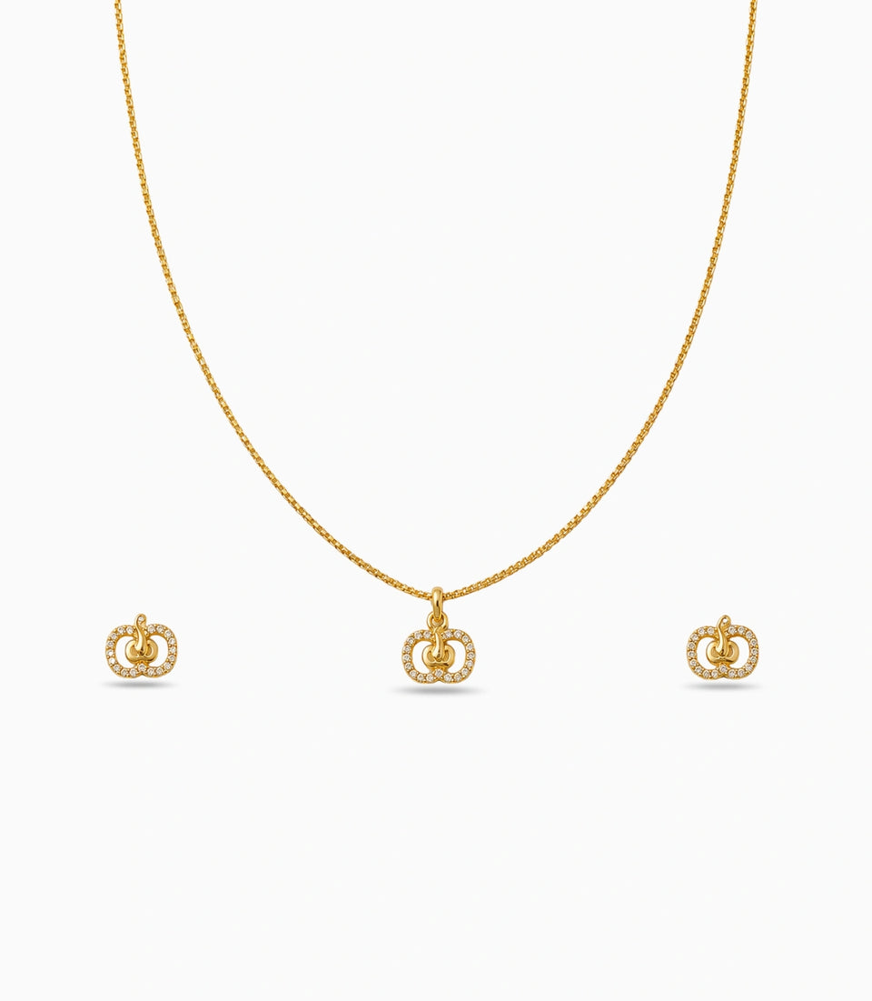 Gold Plated Delicate Apple AD Chain Pendant Set