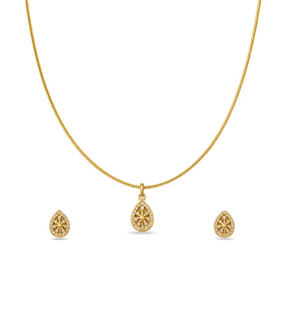 Gold Plated Delicate Glimmering AD Chain Pendant Set