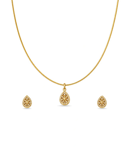 Gold Plated Delicate Glimmering AD Chain Pendant Set