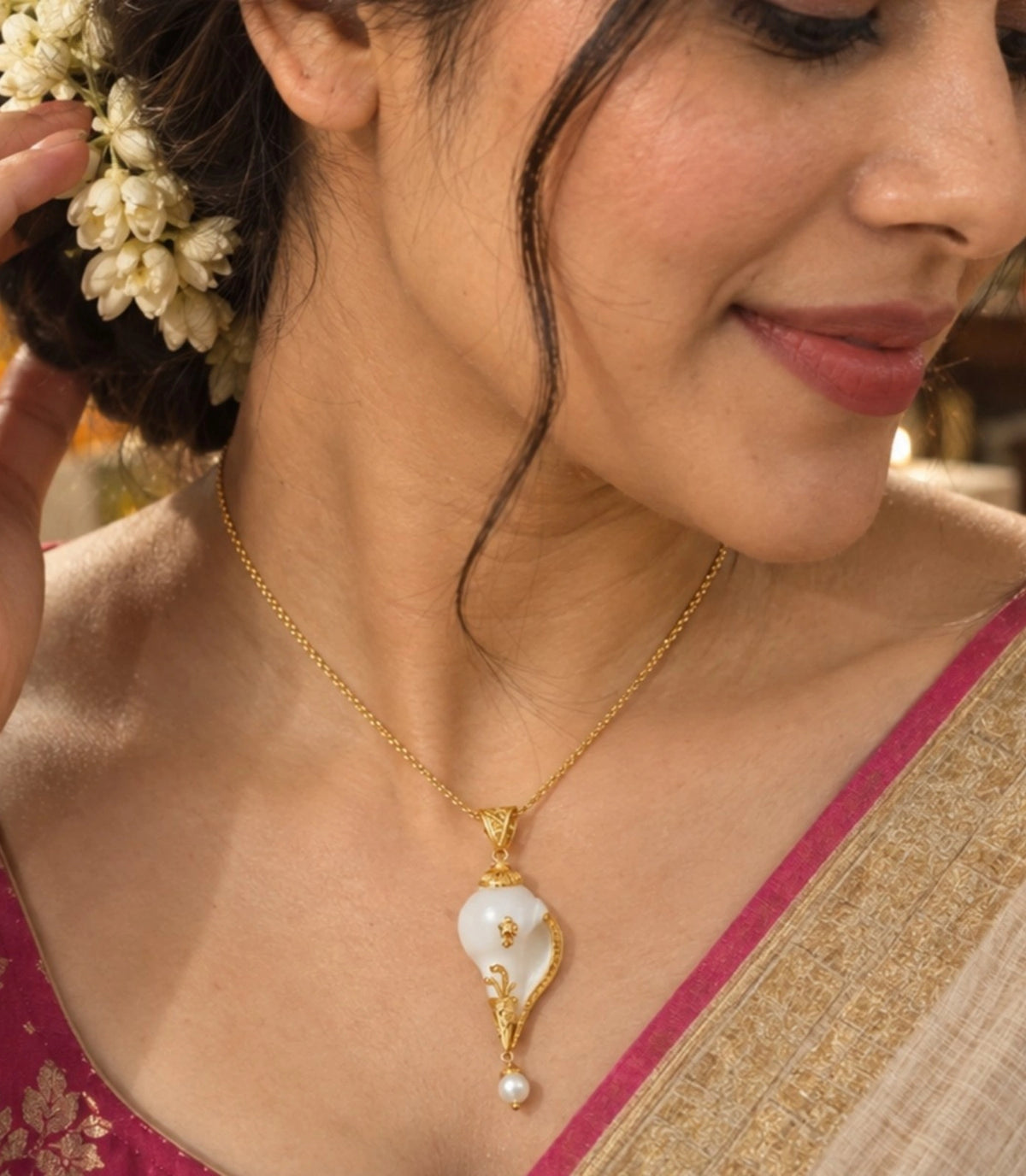 Gold Plated Sankh Pendant